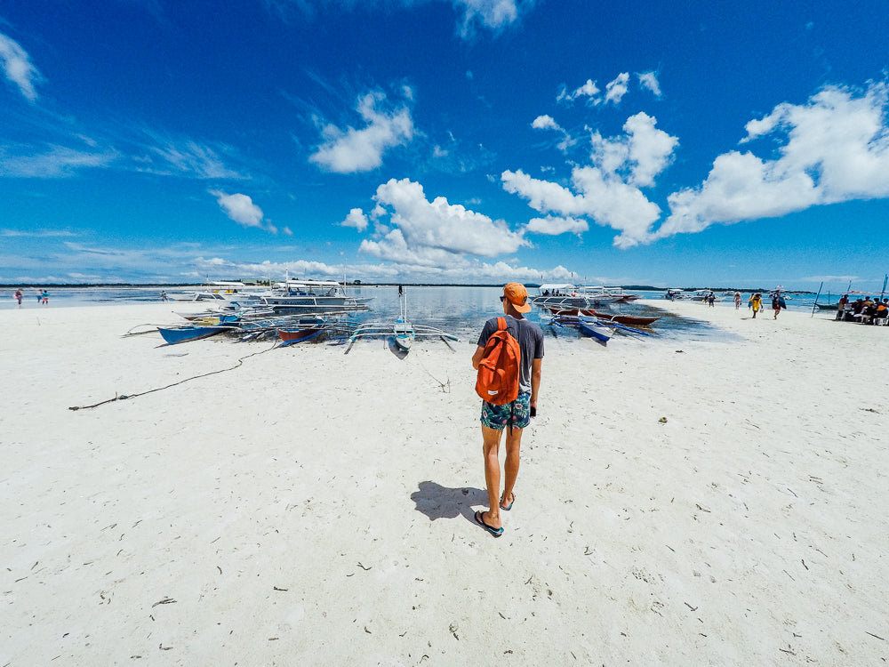 6 Hot Travel Items To Get In Time For Summer