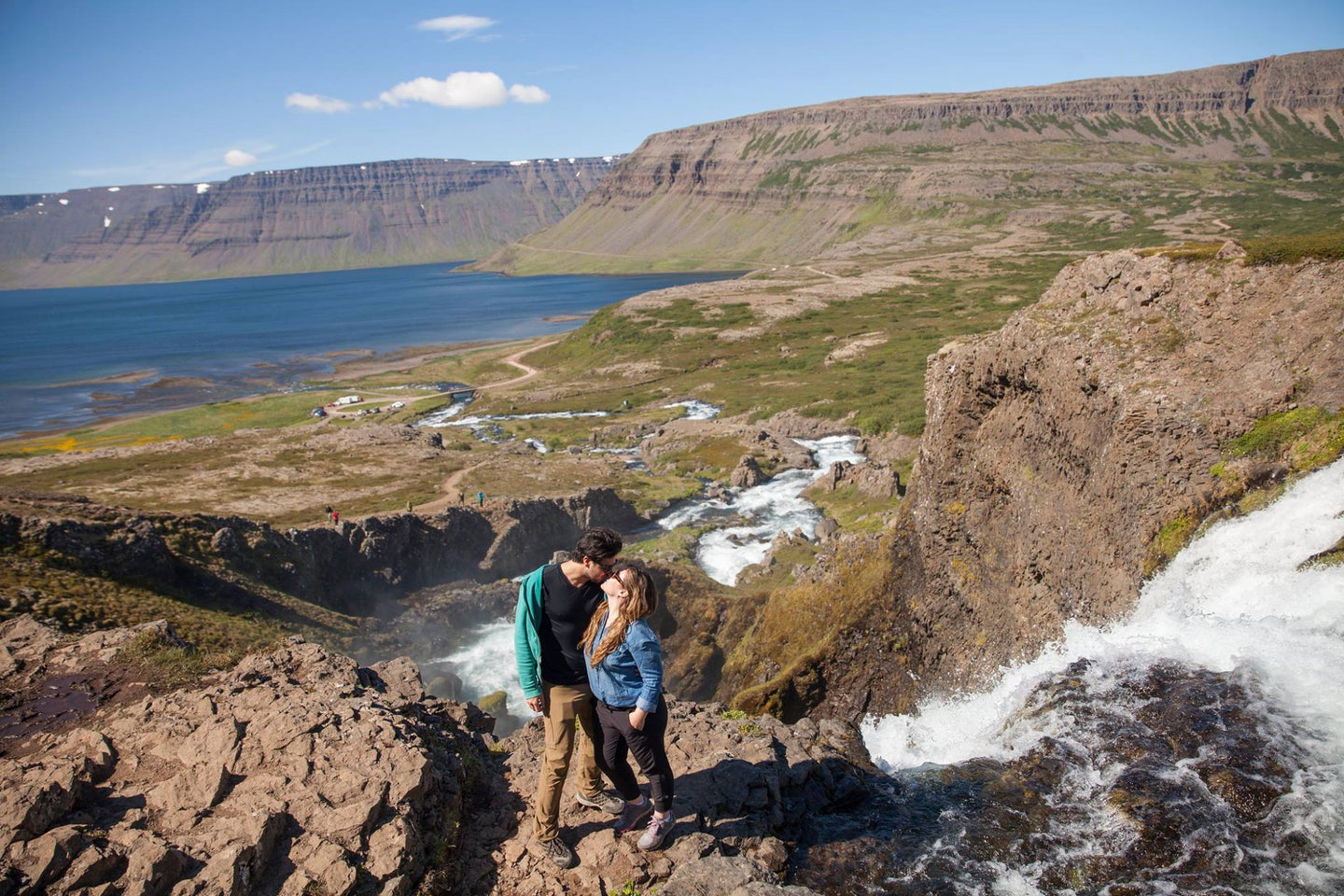 The Benefits Of Packing Light This Summer Vacation